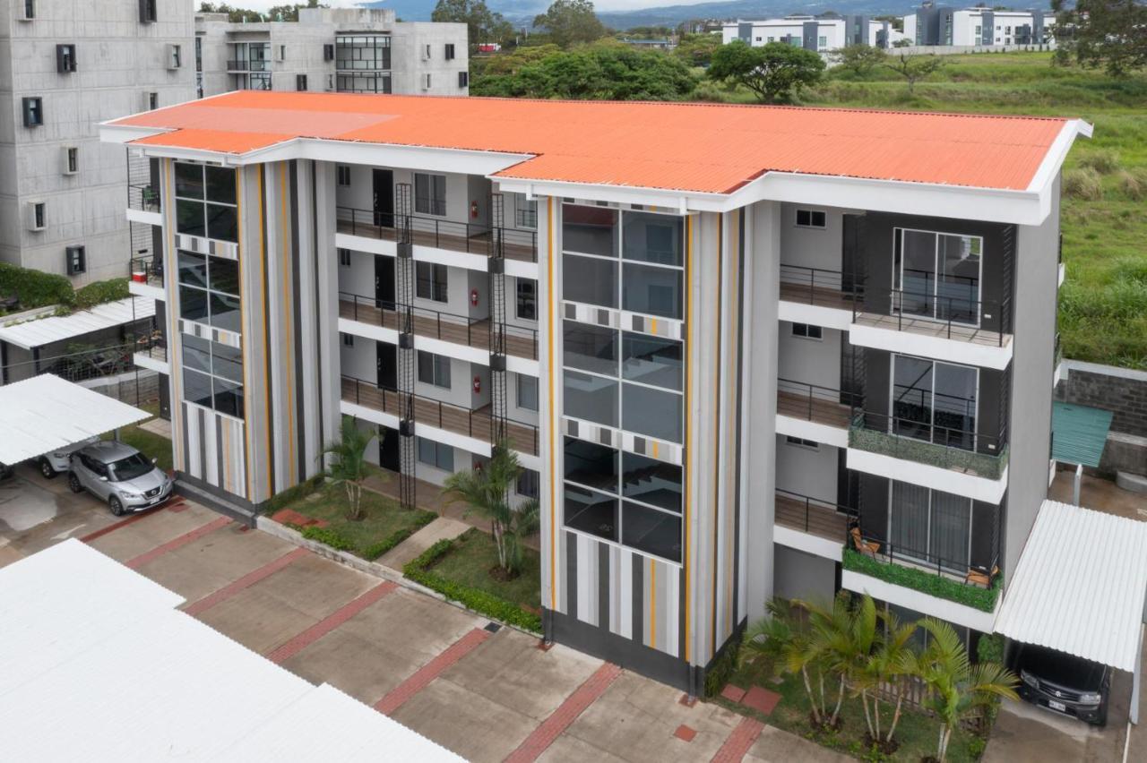 Boulevard Park Apto #27 - 2Bdrm - Selena Segura เอเรเดีย ภายนอก รูปภาพ