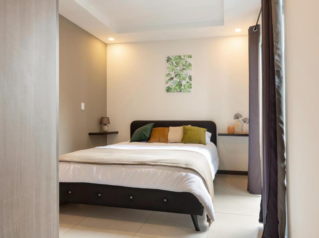Boulevard Park Apto #27 - 2Bdrm - Selena Segura เอเรเดีย ภายนอก รูปภาพ