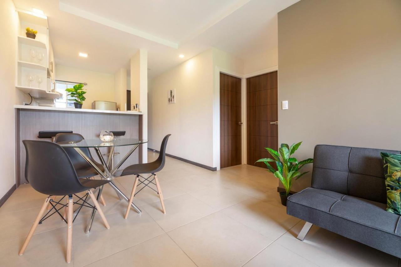 Boulevard Park Apto #27 - 2Bdrm - Selena Segura เอเรเดีย ภายนอก รูปภาพ